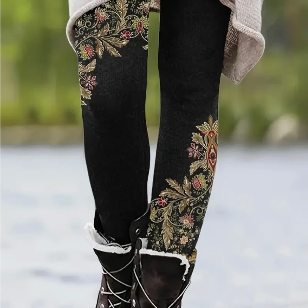 Floral pink skinny leggings